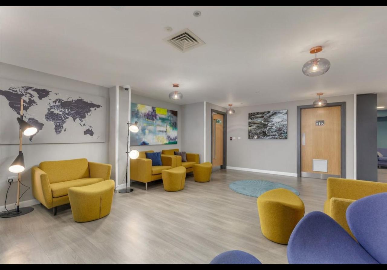 Joivy Affordable Edinburgh - Adults Only Hotel Exterior foto