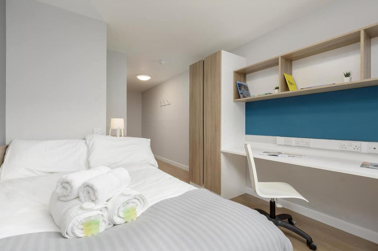 Joivy Affordable Edinburgh - Adults Only Hotel Exterior foto